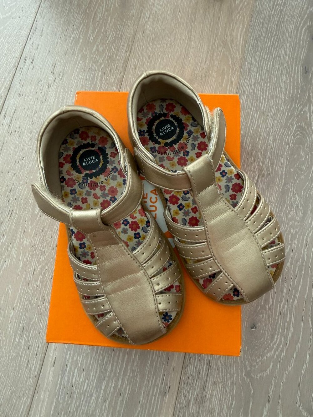 GUC Livie and Luca paz classic sandal in champagne (gold), size 7 toddler girl